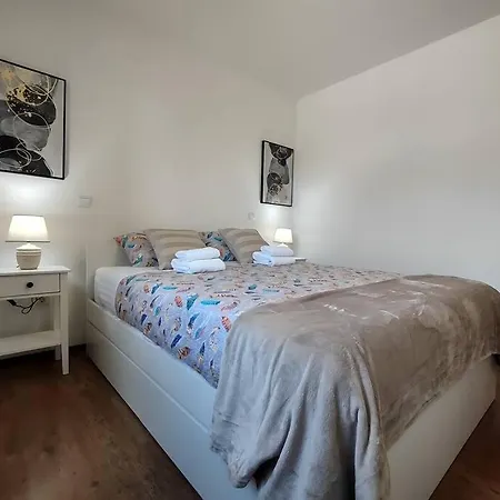 Kala Sea View Apartman Liznjan